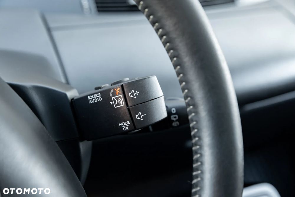 Renault Grand Espace 2.0 dCi Initiale - 27