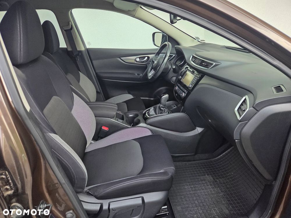 Nissan Qashqai - 11