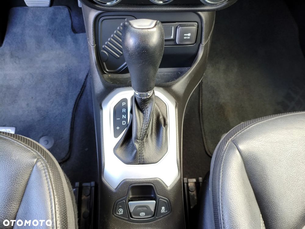 Jeep Renegade 1.4 MultiAir DSG Limited - 27