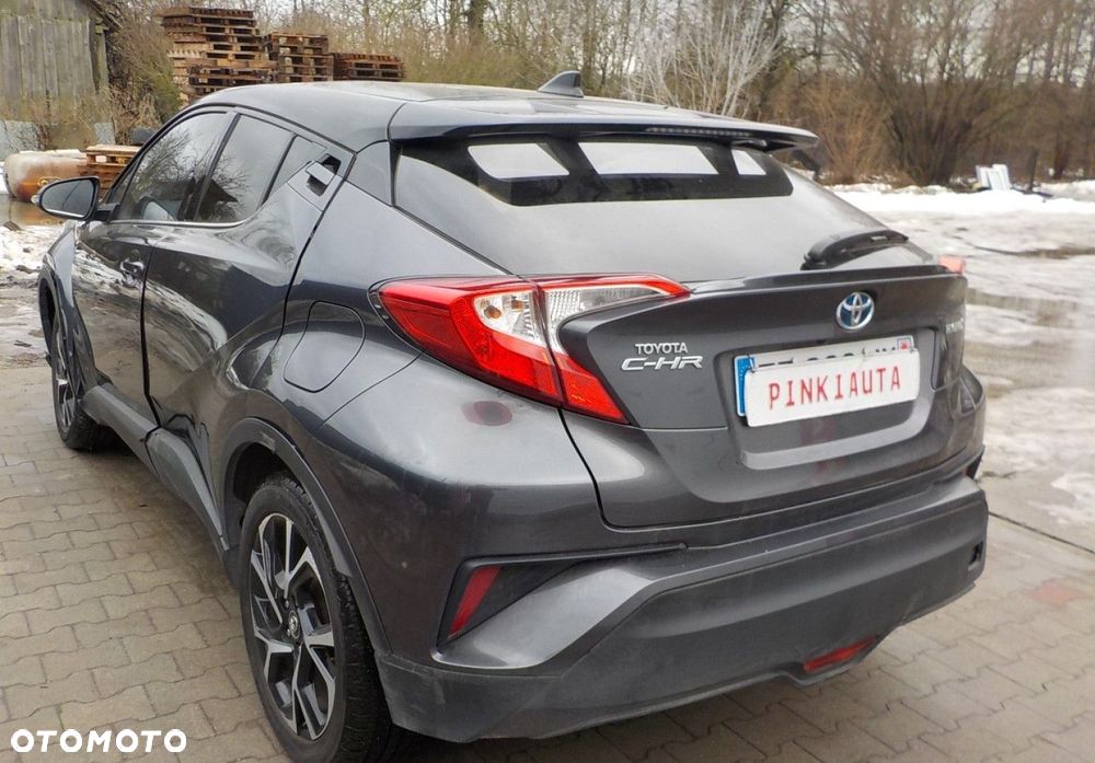 Toyota C-HR - 12