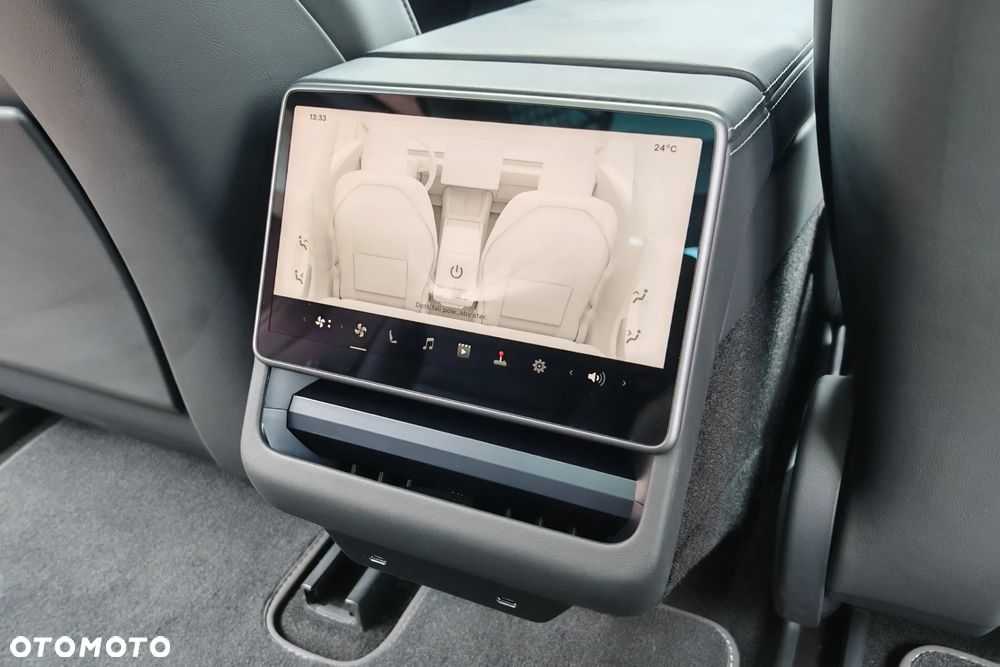 Tesla Model 3 Long Range AWD - 18