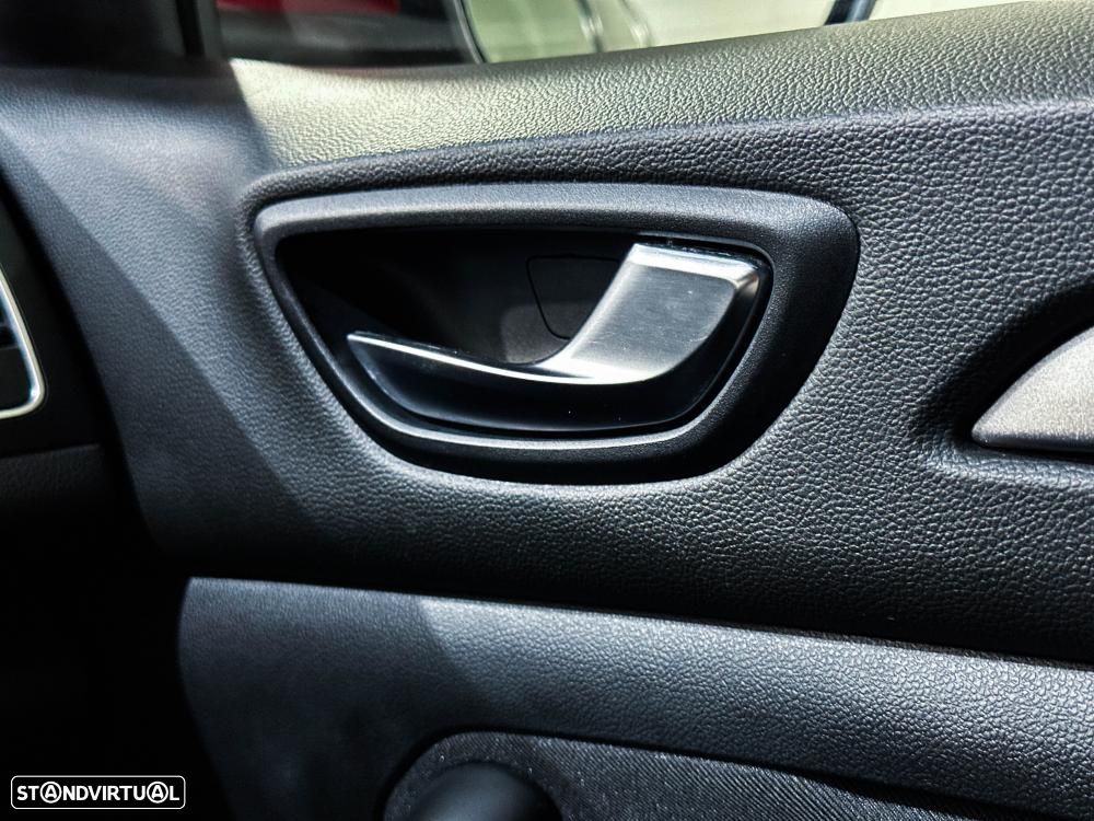 Renault Mégane 1.6 Plug-In Limited - 33
