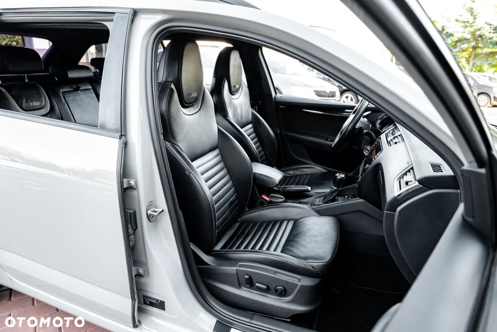 Skoda Octavia 2.0 TSI DSG RS 230 - 26
