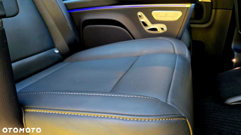 Mercedes-Benz Klasa V 300 d 4-Matic 9G-Tronic Exclusive (d³ugi) - 26