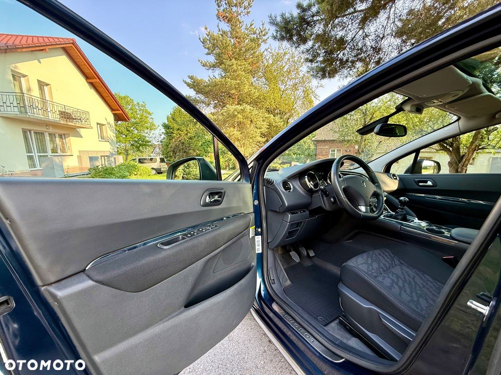 Peugeot 3008 1.6 HDi Premium - 14
