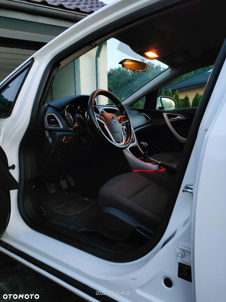 Opel Astra 1.7 CDTI Cosmo - 6