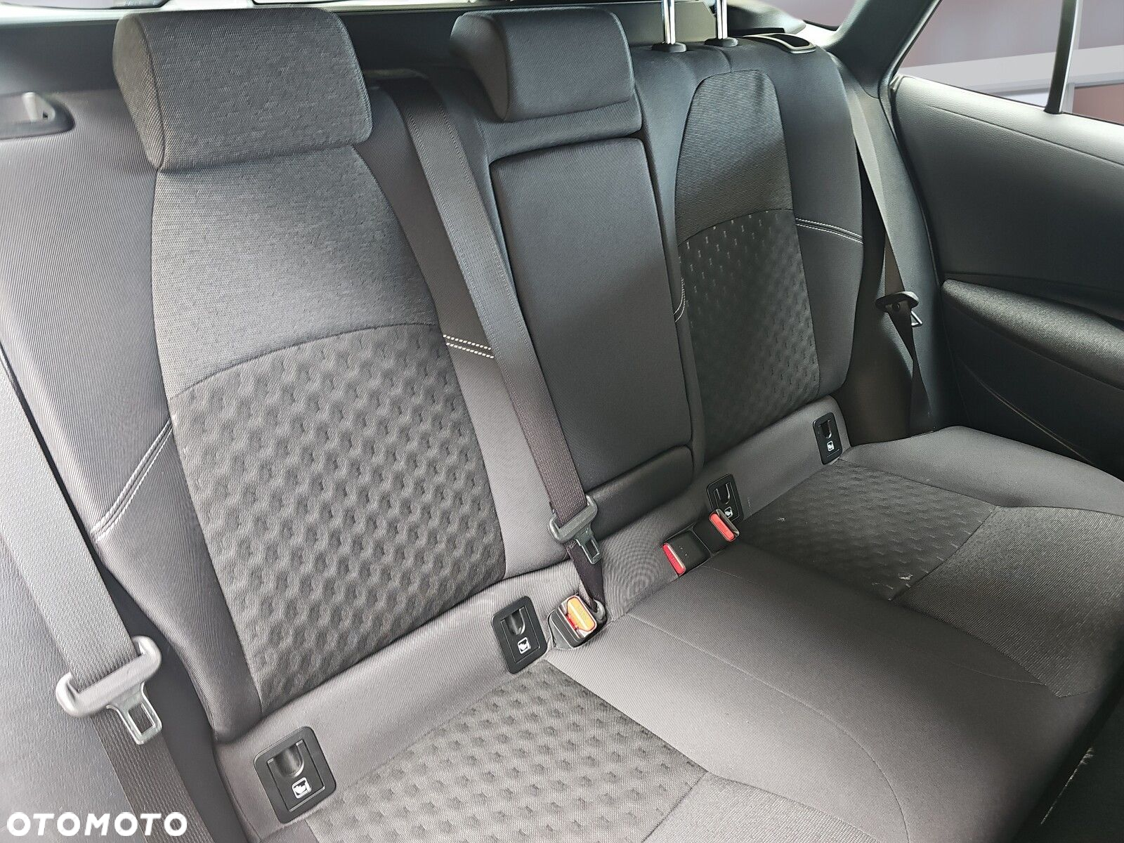 Toyota Corolla 2.0 Hybrid Comfort - 15