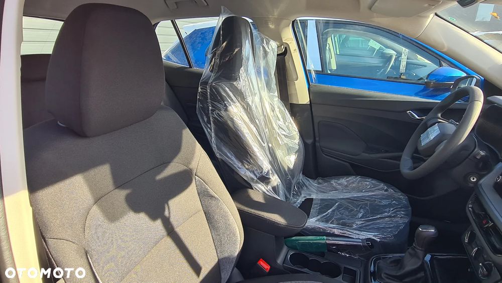 Skoda Fabia 1.0 Essence - 7