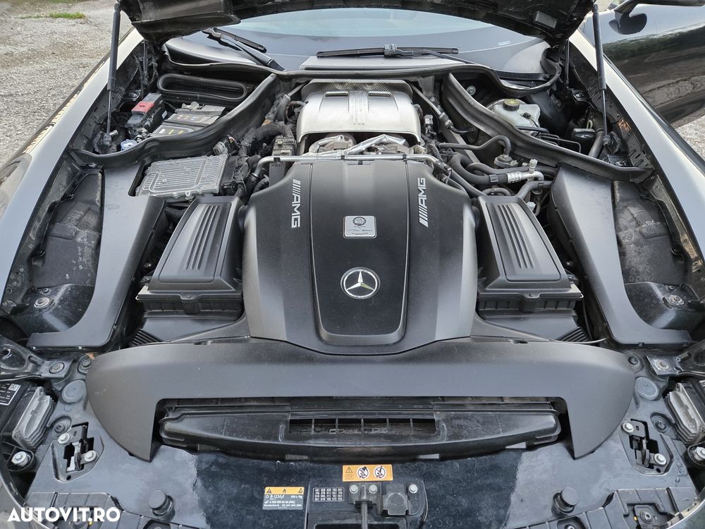 Mercedes-Benz AMG GT - 19