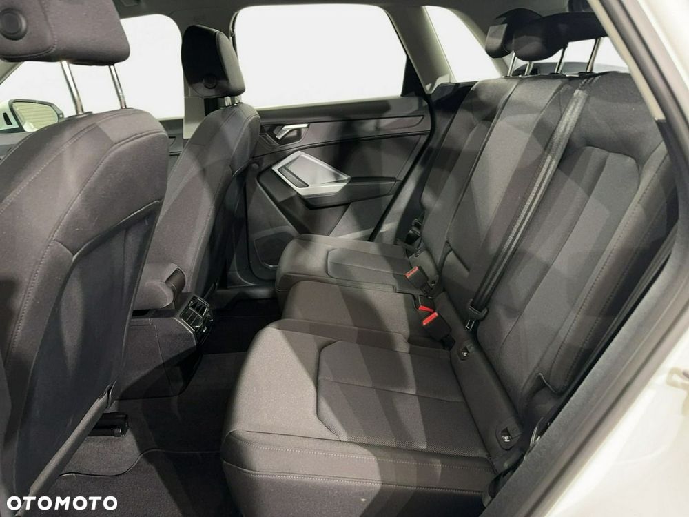 Audi Q3 35 TFSI S tronic - 12