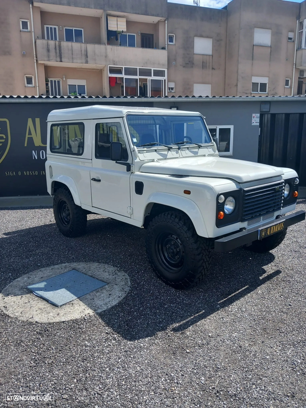 Land Rover Defender 90 2.5 TD5 Metal Top