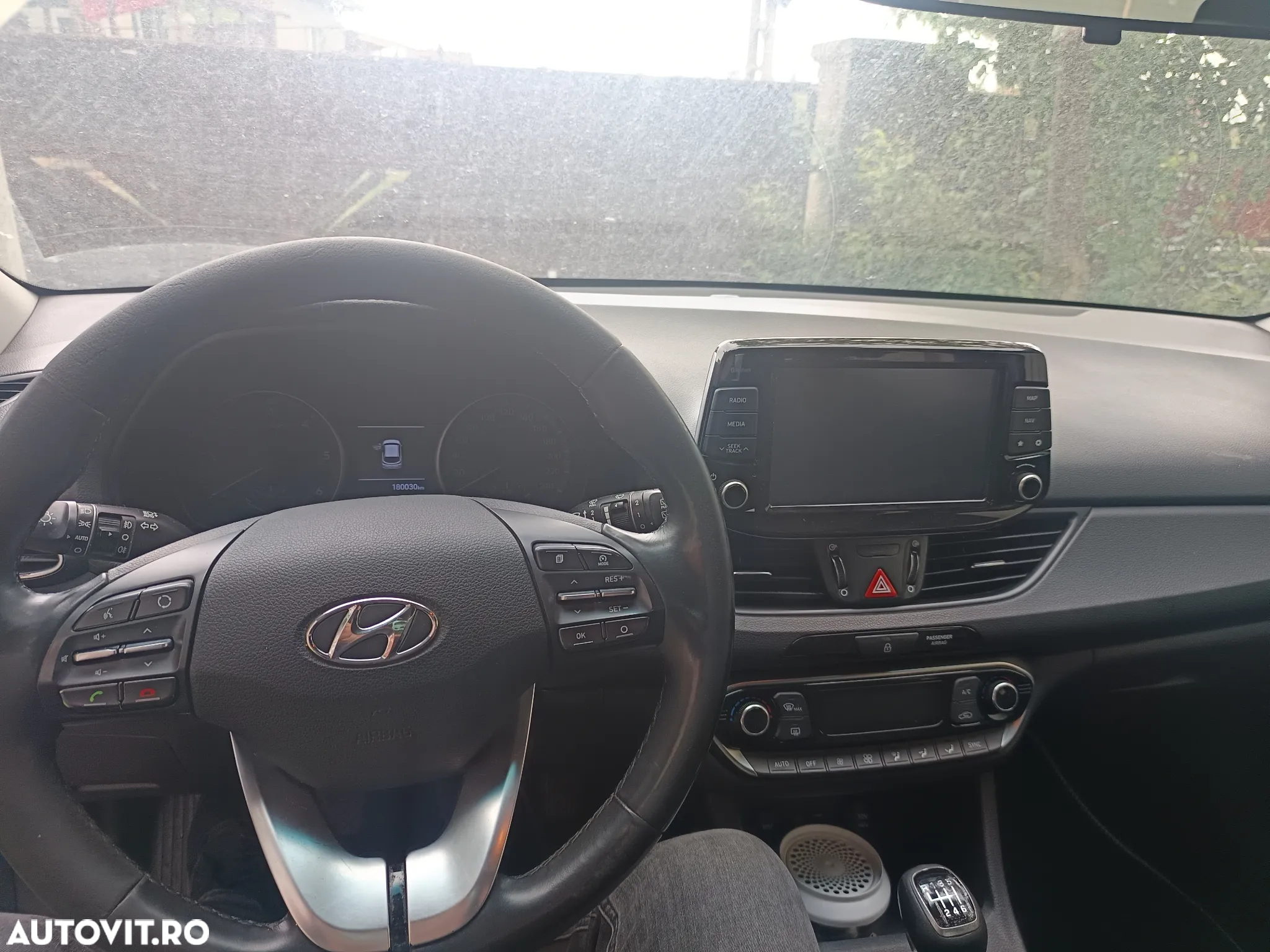 Hyundai i30 blue 1.6 CRDi Style - 8