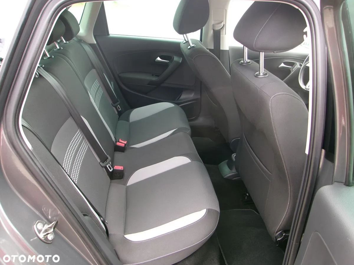 Volkswagen Polo - 8