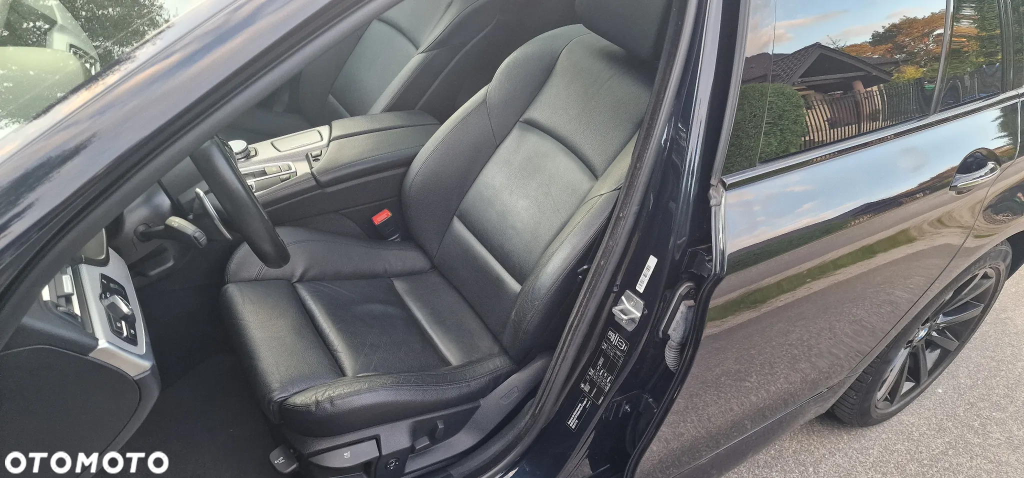 BMW Seria 5 520d Touring - 13
