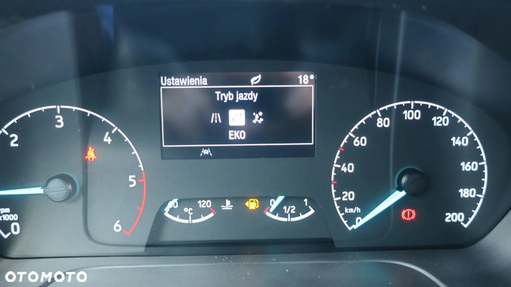 Ford Transit L4 RWD Trend - 18
