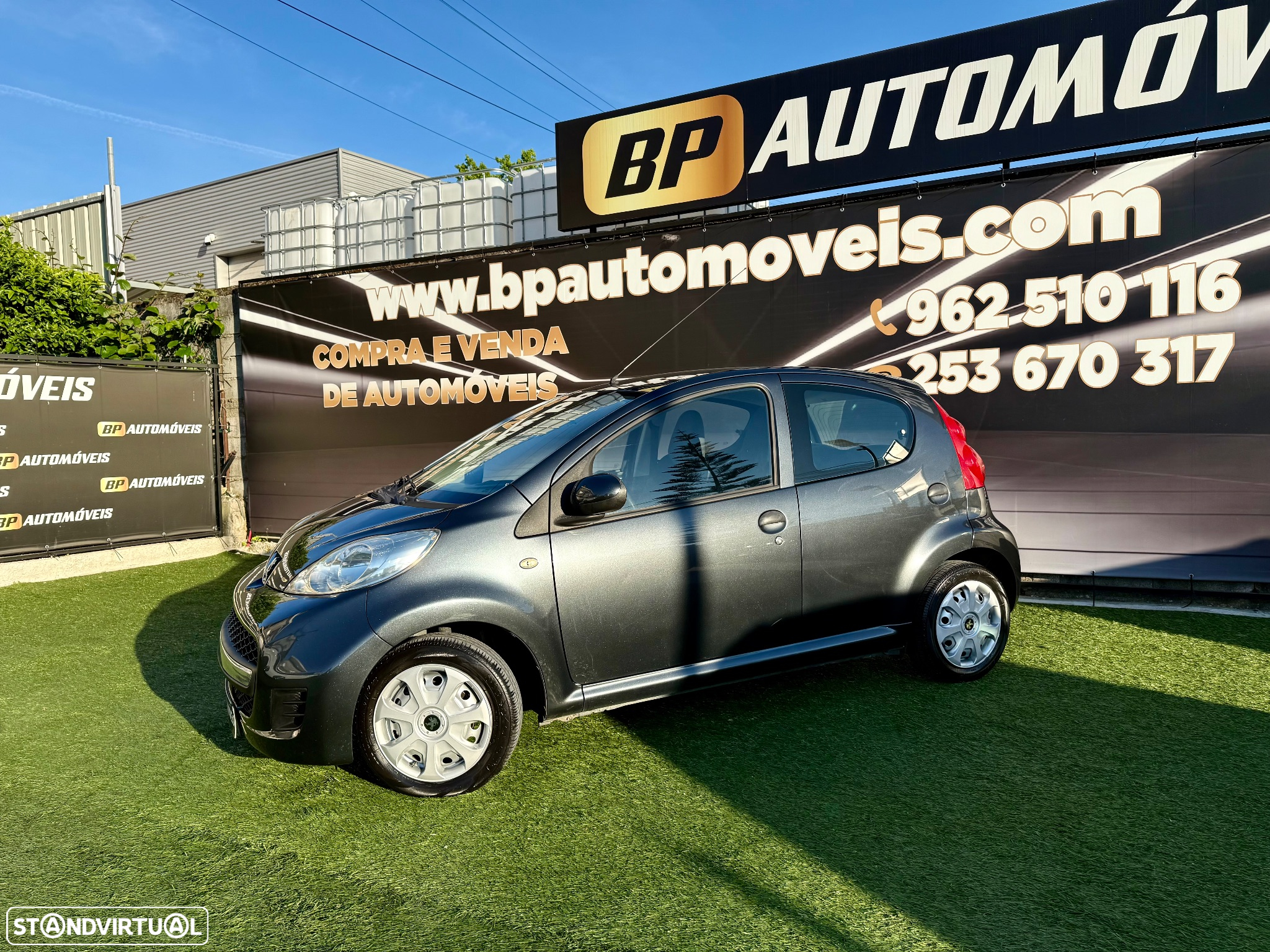 Peugeot 107 1.0 Urban - 12