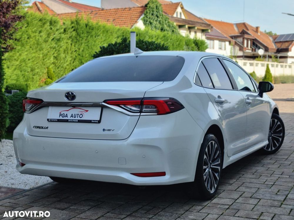 Toyota Corolla 1.8 HSD Dynamic - 3