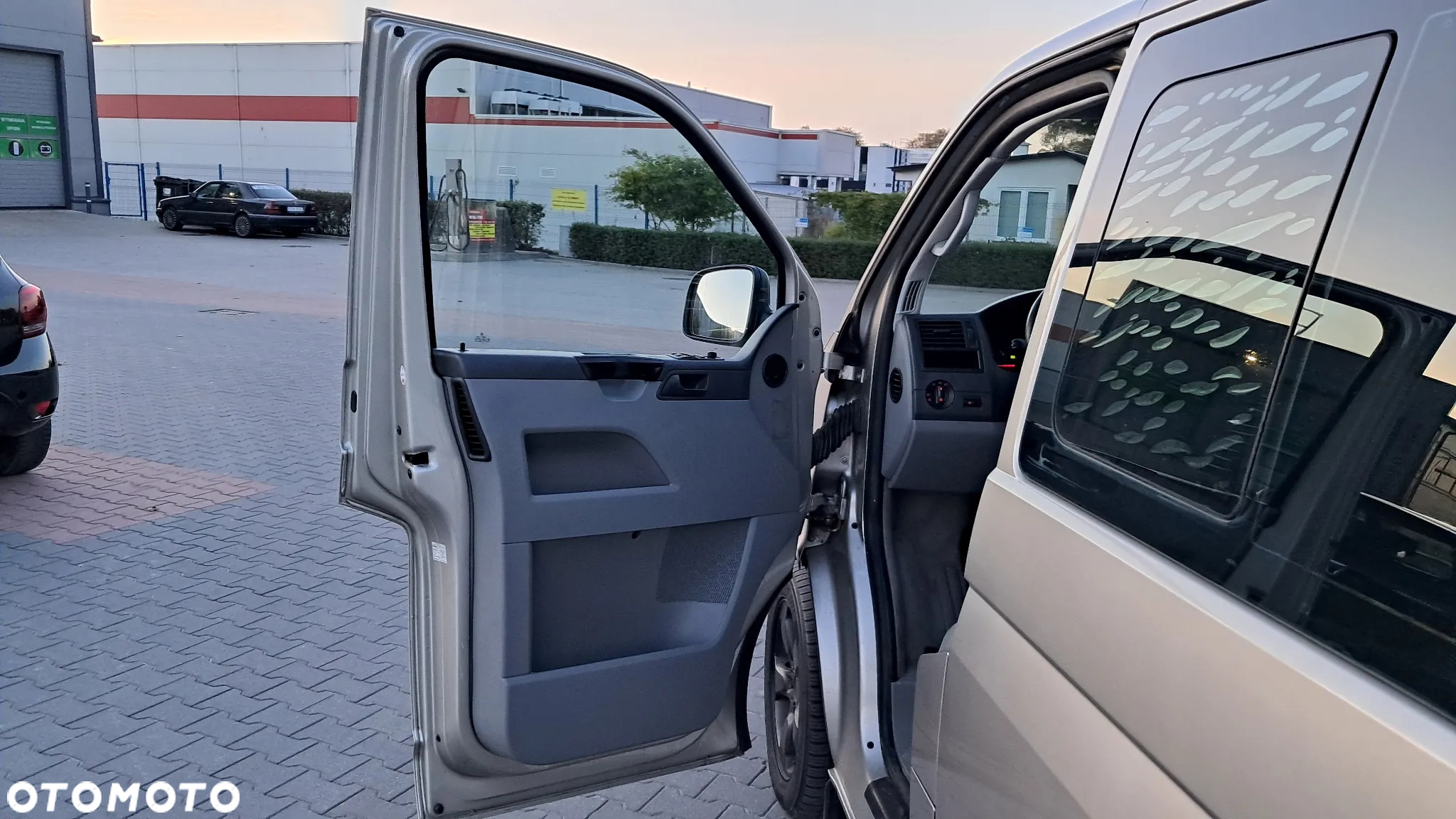 Volkswagen Transporter - 11