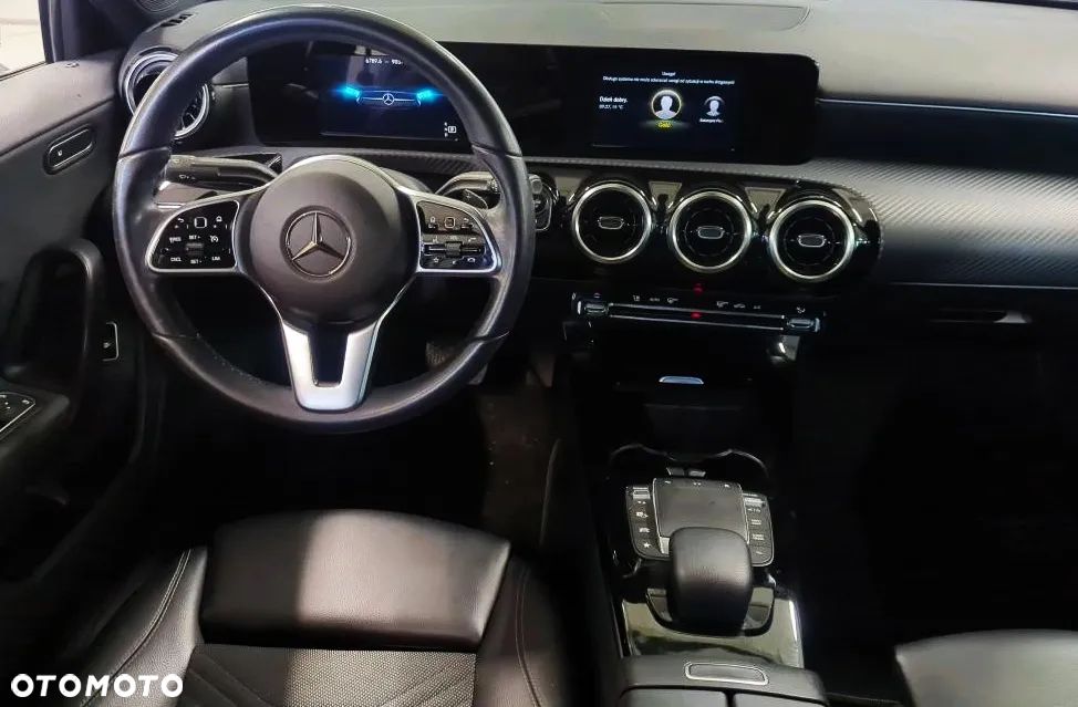 Mercedes-Benz Klasa A 180 7G-DCT - 7