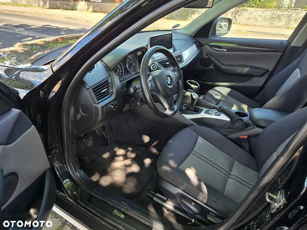 BMW X1 sDrive20d - 11