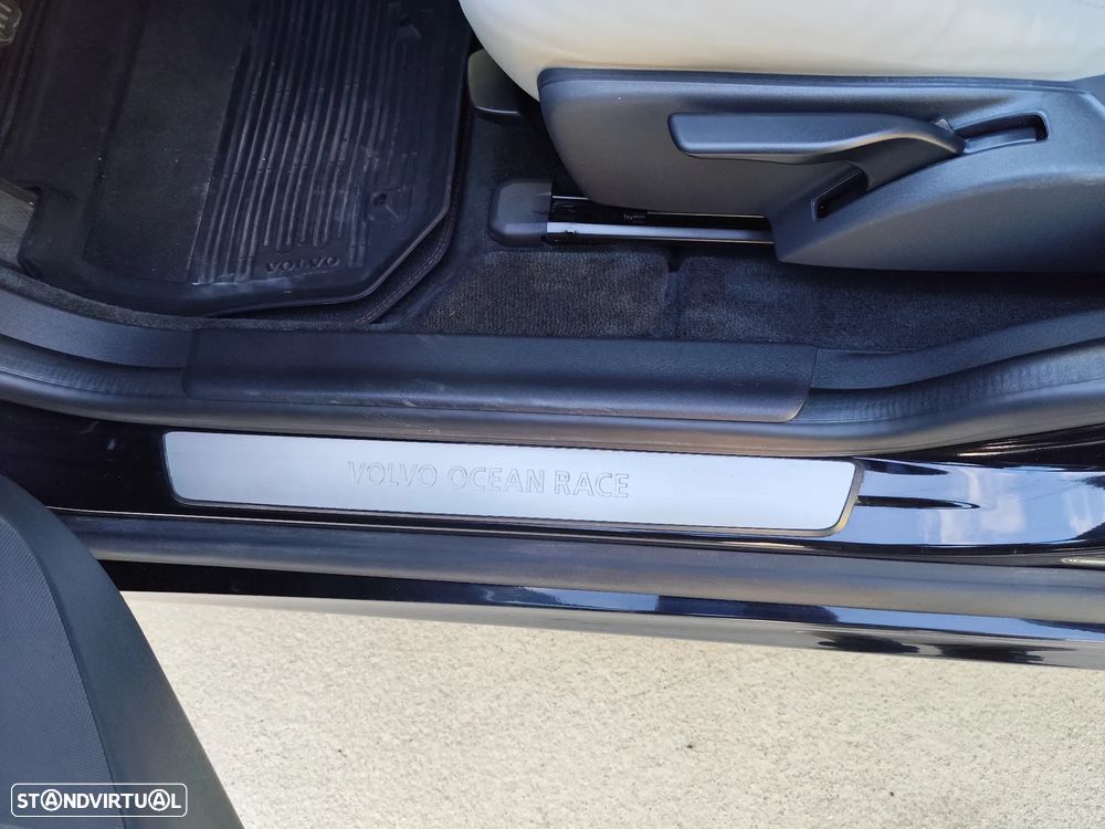 Volvo XC 60 2.0 D3 VOR - 21