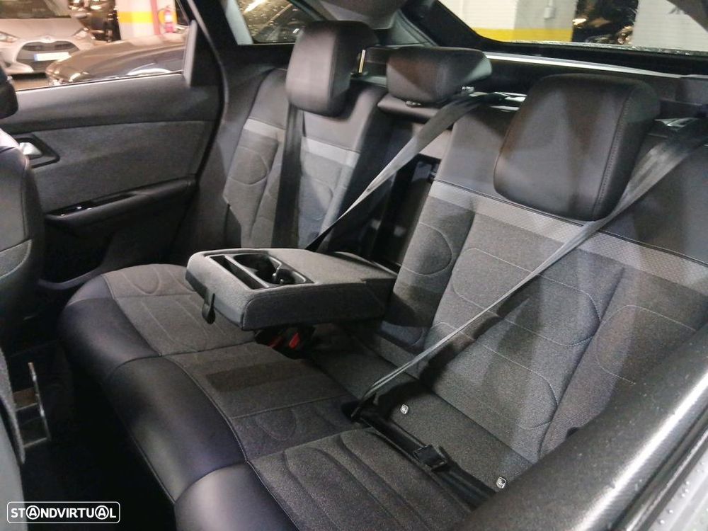 Citroën C5 X 225 S&S e-EAT8 FEEL PACK - 8