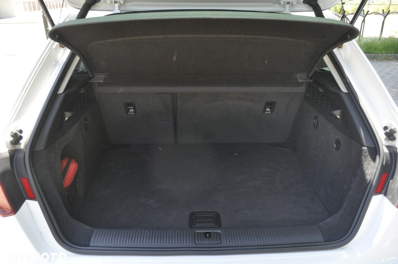 Audi A3 1.8 TFSI Ambiente S tronic - 16