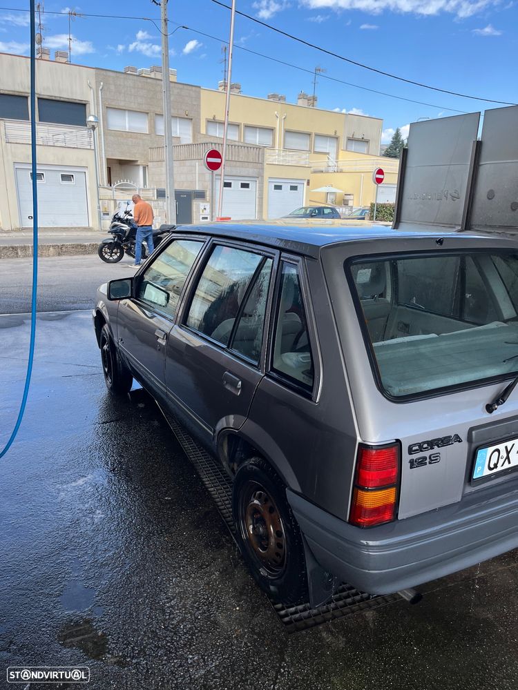 Opel Corsa 1.2 Swing + - 10