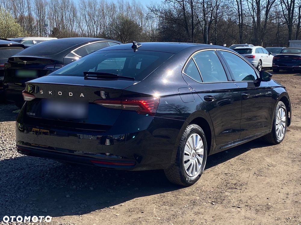 Skoda Octavia 1.5 TSI Essence - 12