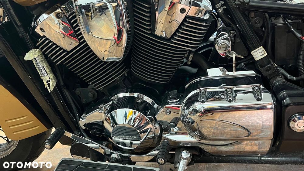 Honda VTX - 13