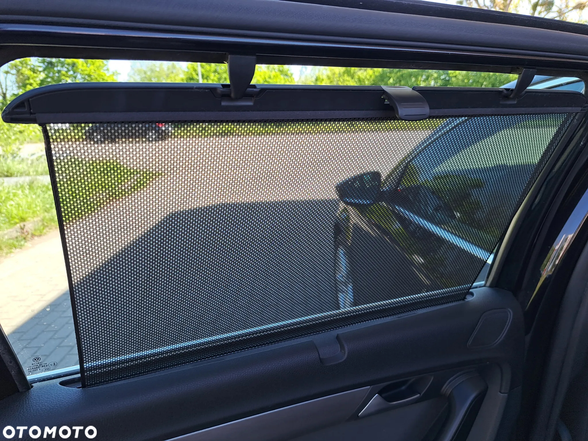 Volkswagen Passat - 36