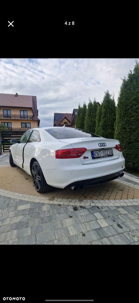 Audi S5 2010 photo 2