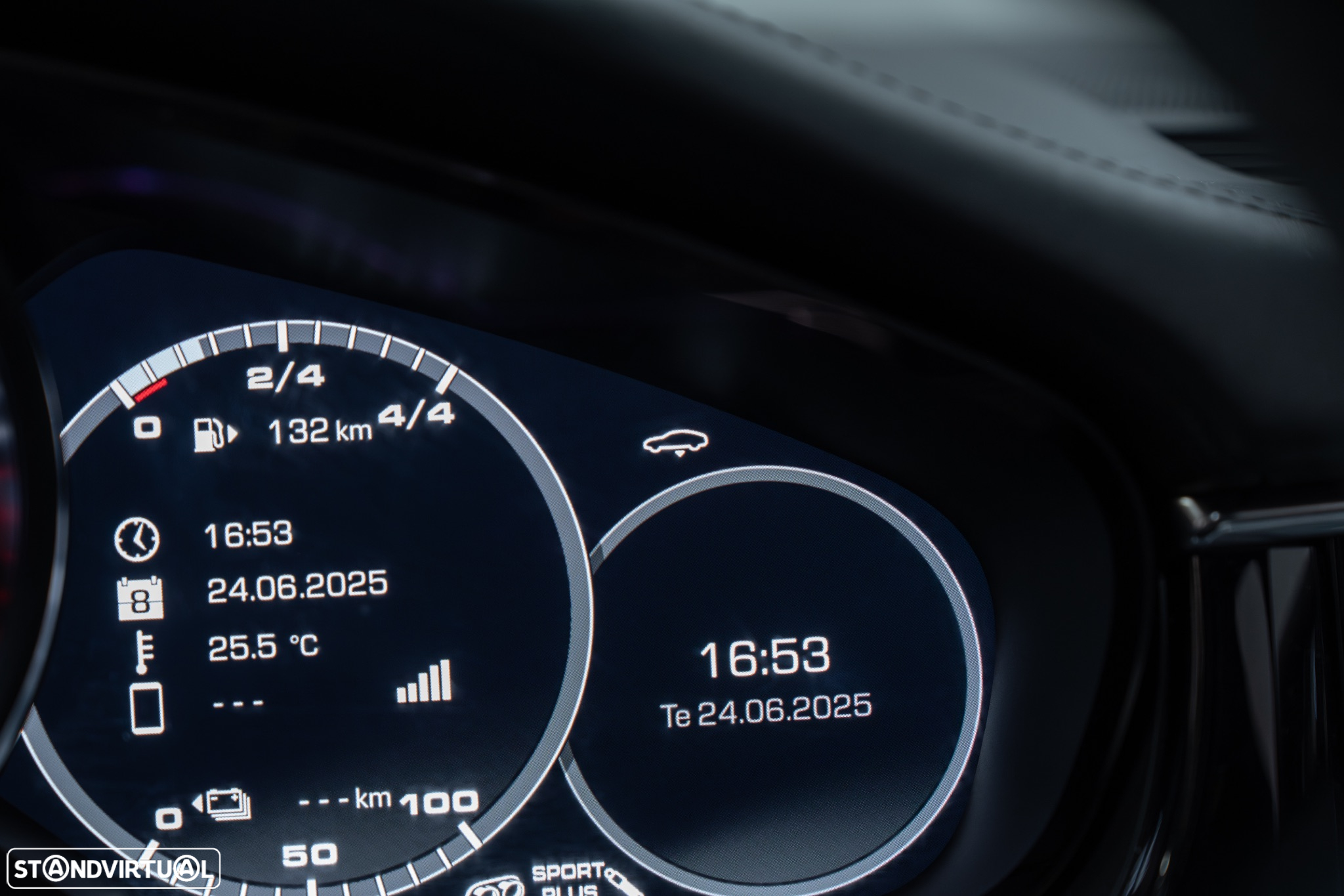 Porsche Panamera Sport Turismo 4 E-Hybrid - 36