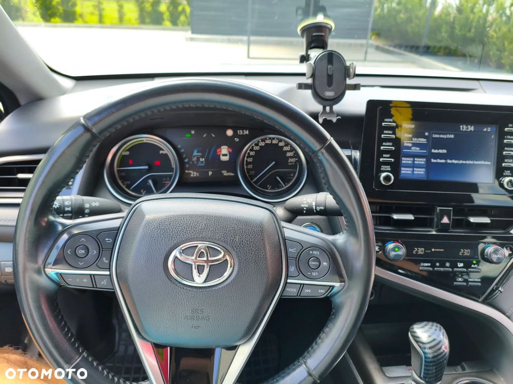 Toyota Camry 2.5 Hybrid Comfort CVT - 32