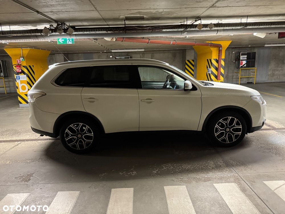 Mitsubishi Outlander - 5