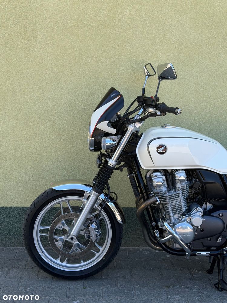 Honda CB - 27