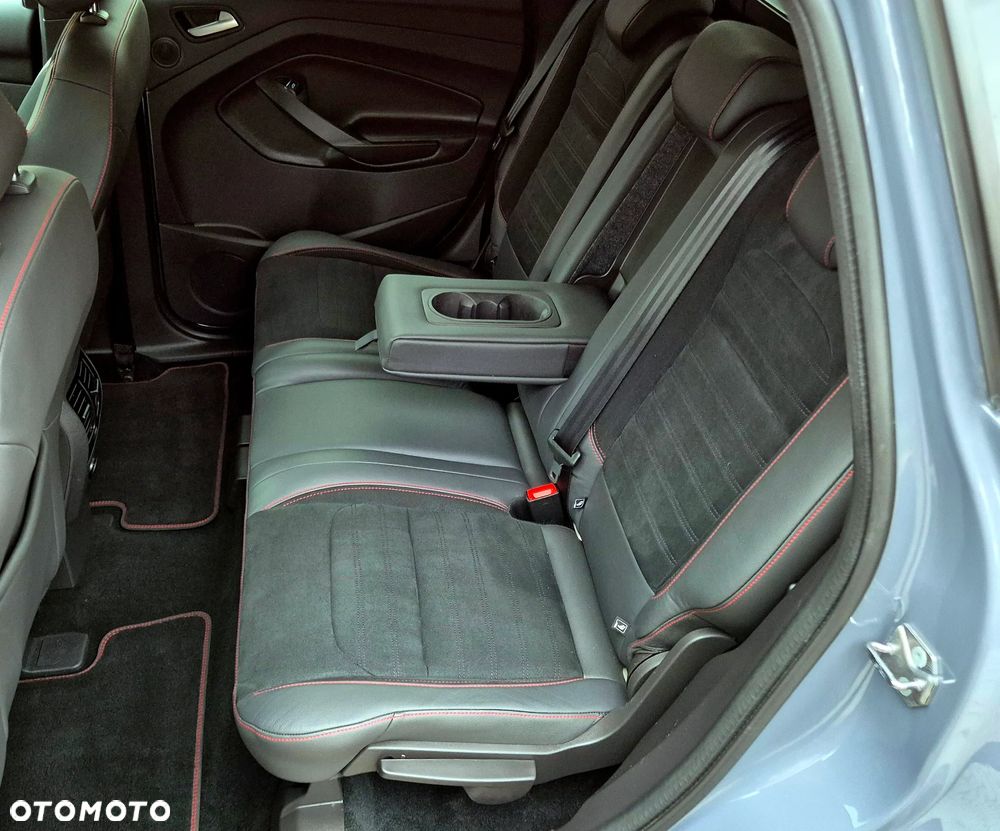 Ford Kuga 2.0 TDCi 4x4 ST-Line - 25