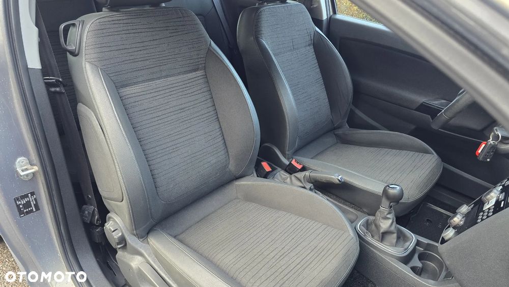 Opel Corsa 1.4 16V Color Edition - 12