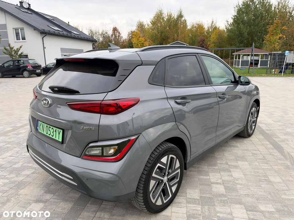 Hyundai Kona 64kWh Modern - 8