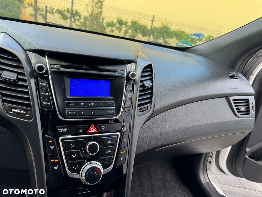 Hyundai i30 1.4 Premium - 33