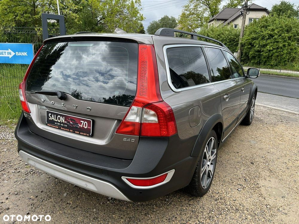 Volvo XC 70 - 8