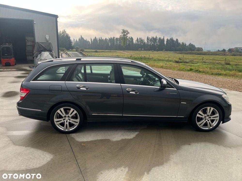 Mercedes-Benz Klasa C 320 CDI DPF 4Matic 7G-TRONIC Avantgarde - 8