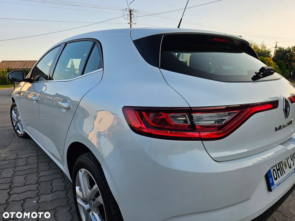Renault Megane ENERGY TCe 130 EXPERIENCE - 10