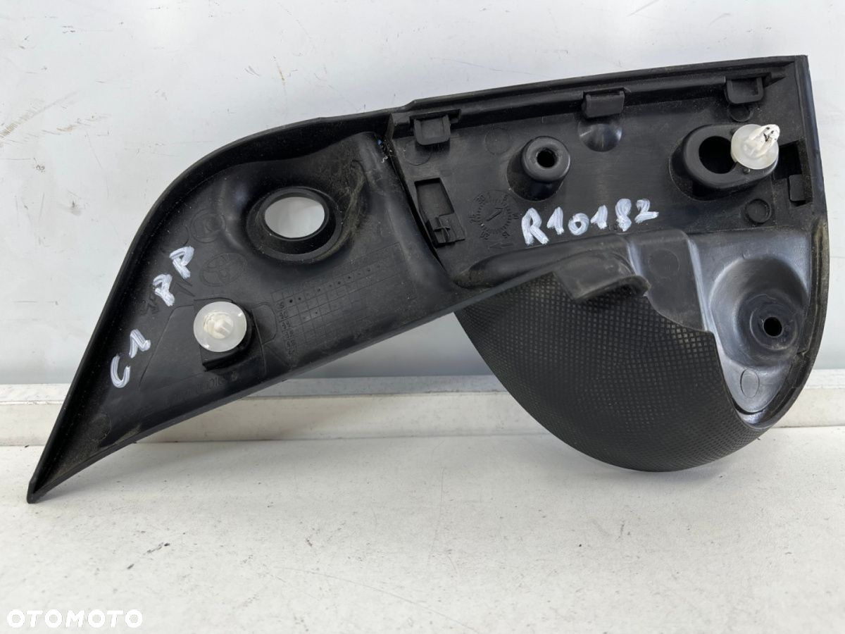 Tapicerka Citroen C1 Toyota Aygo I Peugeot 107 05-14r trójkąt osłona zaślepka lusterka prawy przedni - 4