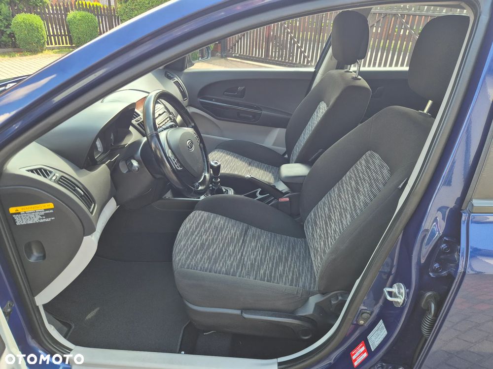 Kia Ceed 1.6 CVVT LX - 12