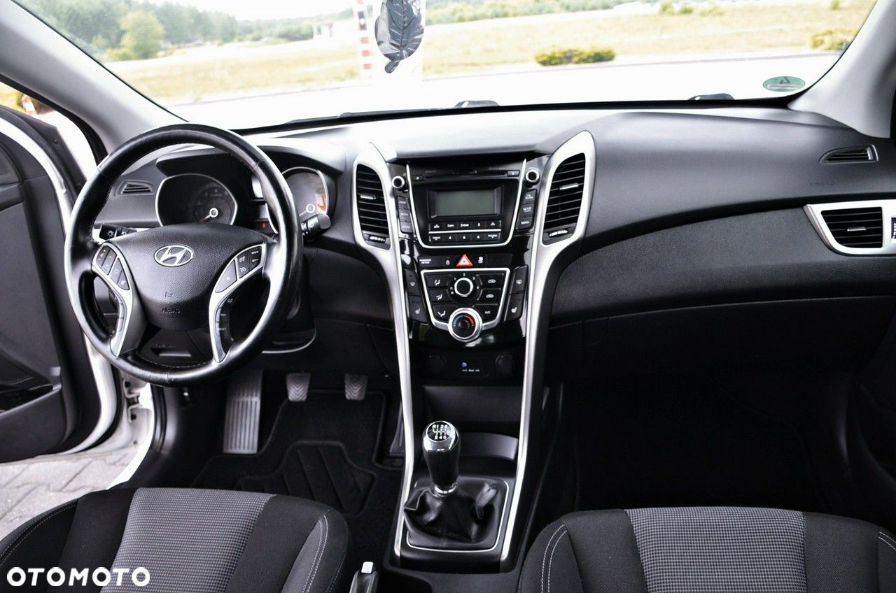 Hyundai i30 - 23