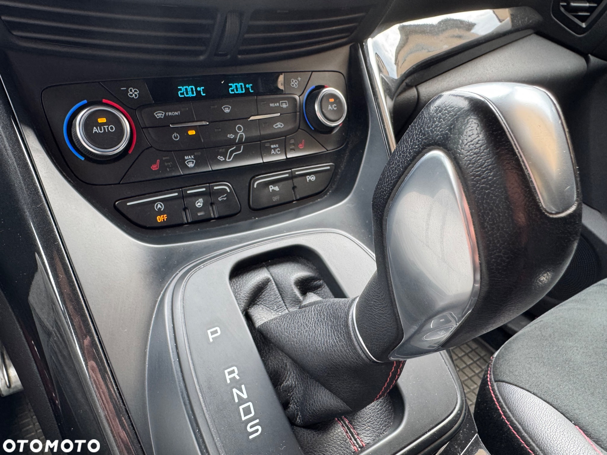 Ford Kuga 1.5 EcoBoost 4x4 ST-Line - 16