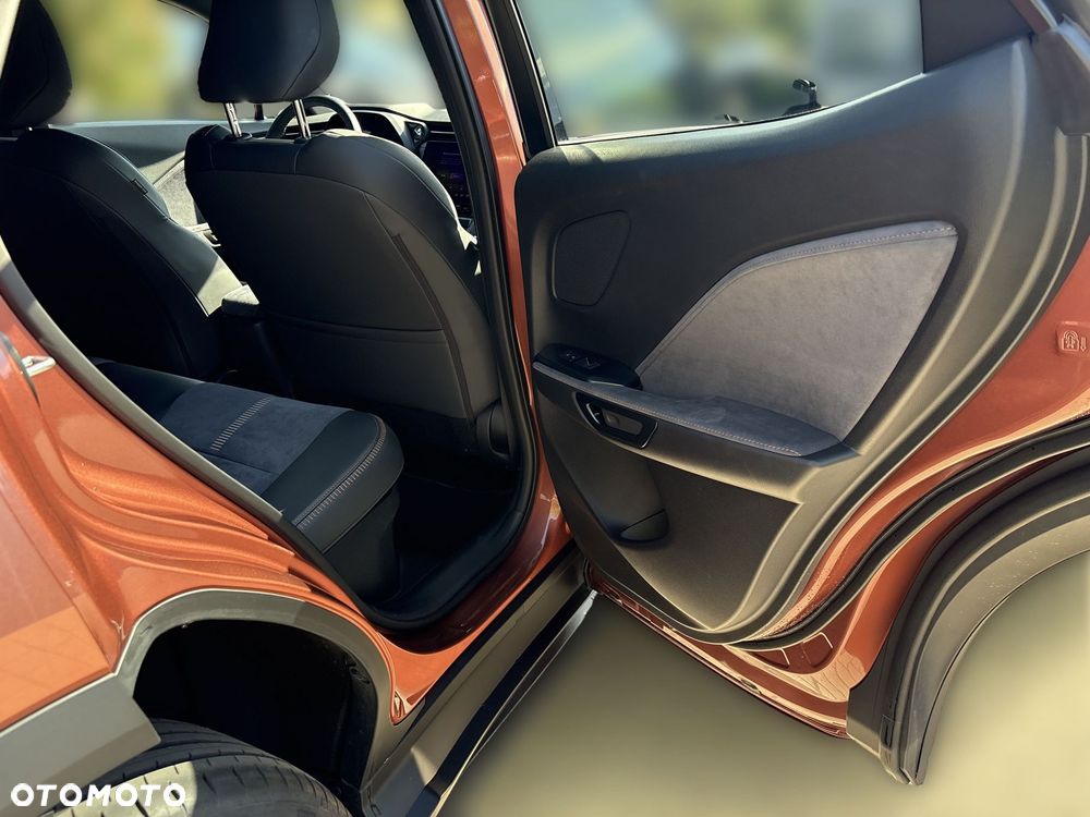 Lexus LBX 1.5 Hybrid Cool - 16