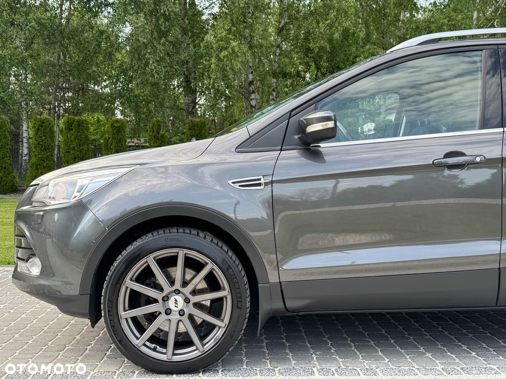 Ford Kuga 2.0 TDCi 2x4 Titanium - 20