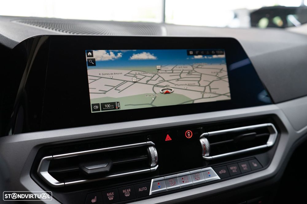 BMW 318 d Aut. Sport Line - 37